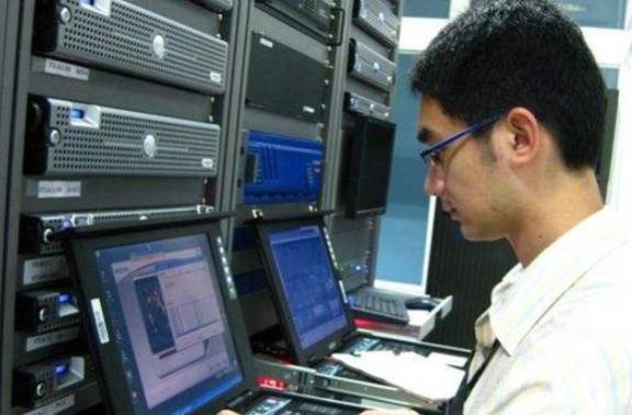 互联网时代的金饭碗专业 软件工程仅排第5，第1计算机软硬件批发为何是王道？